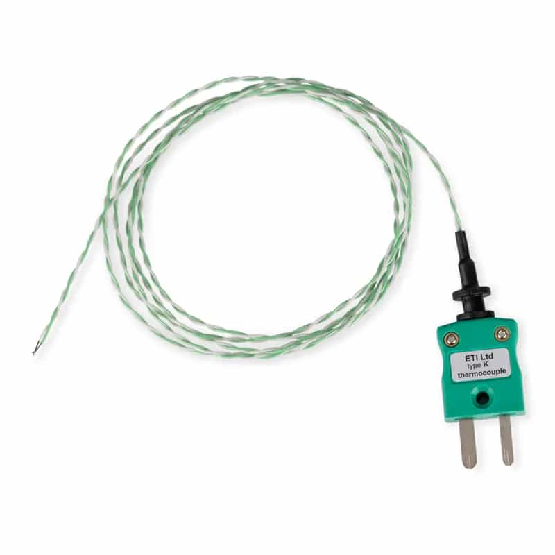 Sonda kablowa PTFE ETI z przewodem 1 m ułożonym w krąg, wtyk z opisem w prawym dolnym rogu kadru (miniatura)