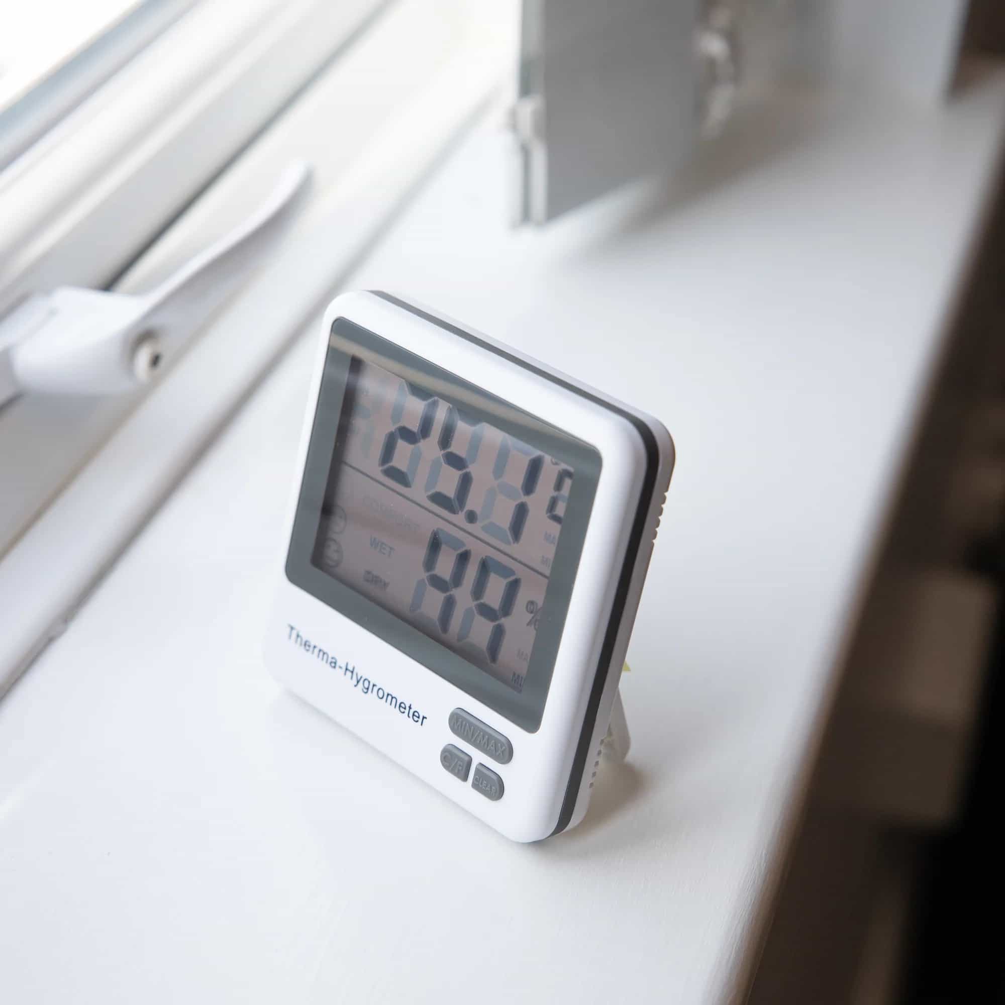 Termohigrometr elektroniczny ETI 810-145 - temperatura i wilgotność na jednym wyświetlaczu – widok 5 (miniatura)