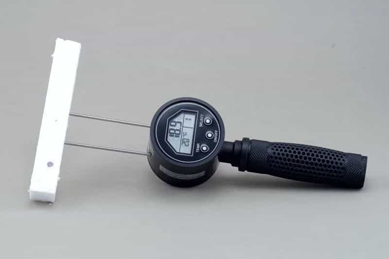 Wilgotnościomierz styropianu i wełny mineralnej SWM-1 – zdjęcie produktu (miniatura)