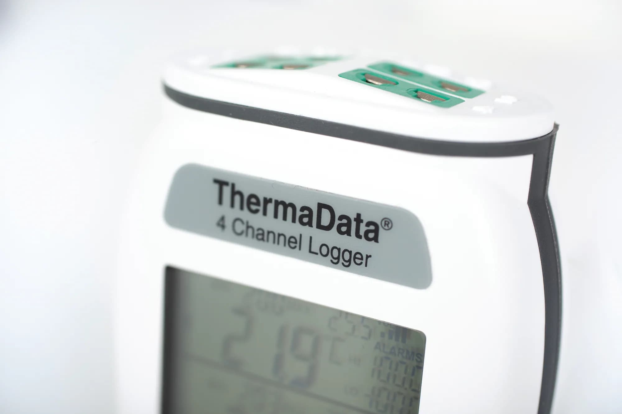 4-kanałowy rejestrator temperatury ETI ThermaData 291-401 - zakres -99,9 do 1372 °C – detal