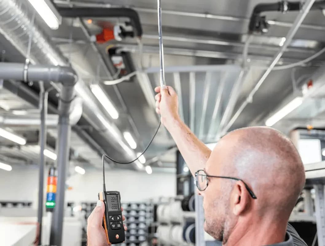Cyfrowy anemometr termiczny Testo 425 z aplikacją mobilną – widok dodatkowy 8 (miniatura)
