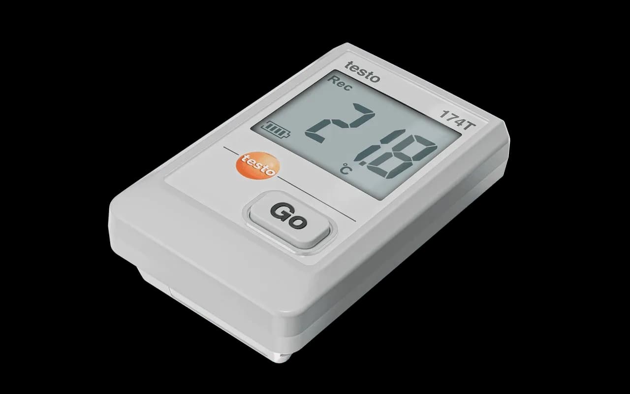 Rejestrator temperatury Testo 174 T — widok perspektywiczny z wyświetlaczem LCD (miniatura)