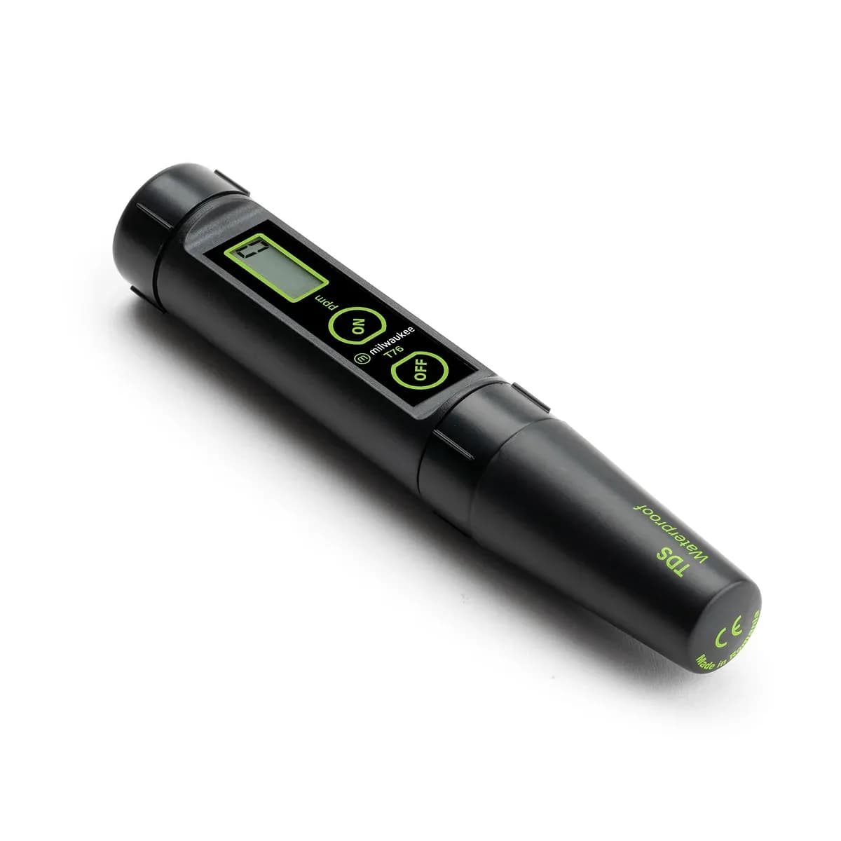 Kieszonkowy tester TDS Milwaukee T76 w ujęciu poziomym