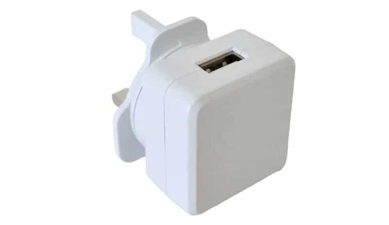 Zasilacz USB Lascar PSU USB-INT 2A – 2 A i wymienne wtyki